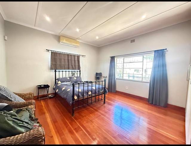 4 BEDROOM HOUSE FOR SALE IN BERGZICHT